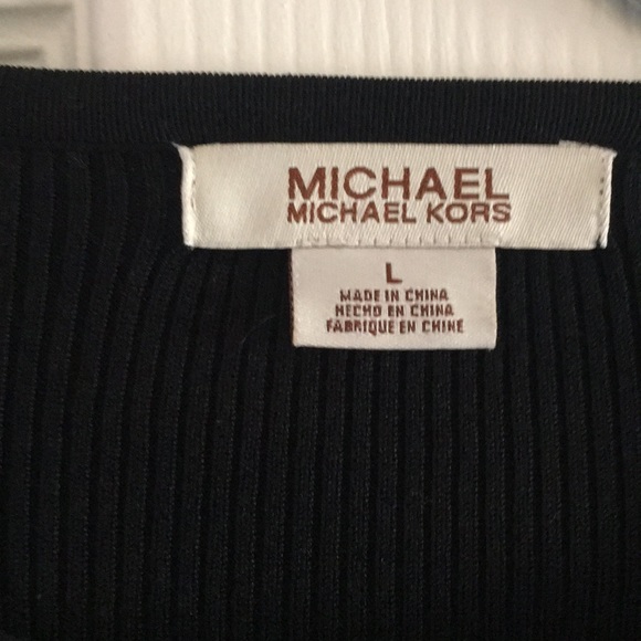 Sweater - Picture 3 of 5